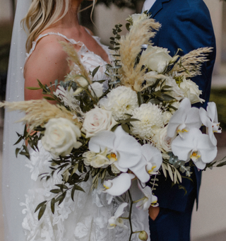 Full-Size Bridal Bouquet